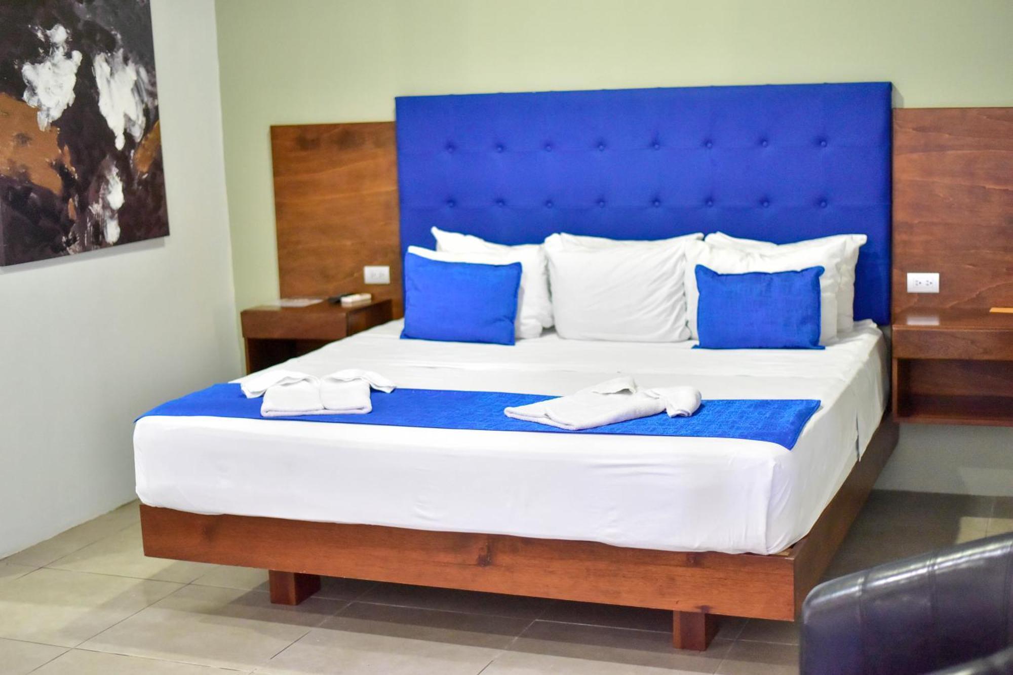 Republik Hotel, Bistro And Nightclub On Site Jaco Bagian luar foto