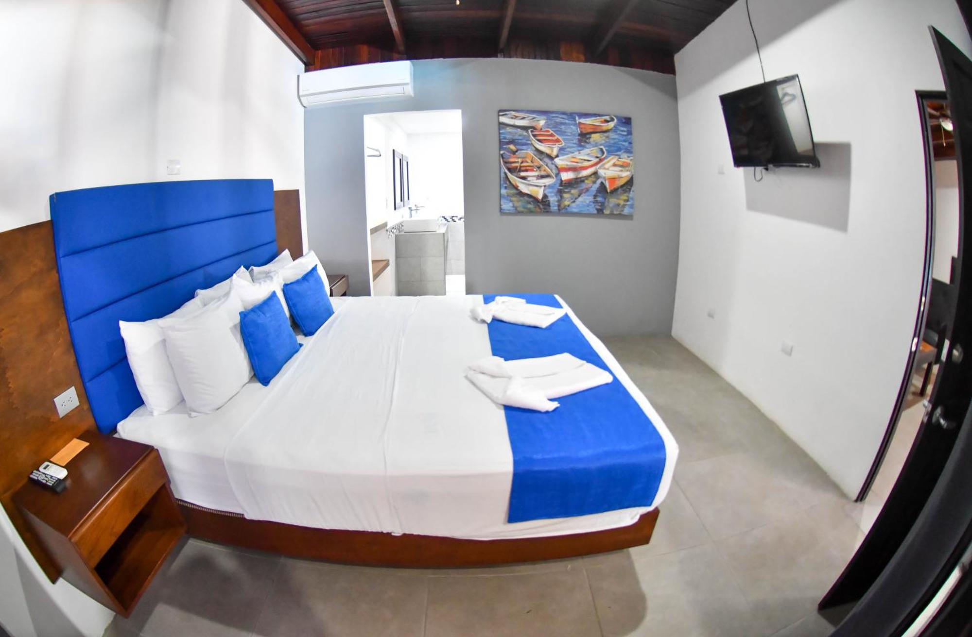 Republik Hotel, Bistro And Nightclub On Site Jaco Bagian luar foto