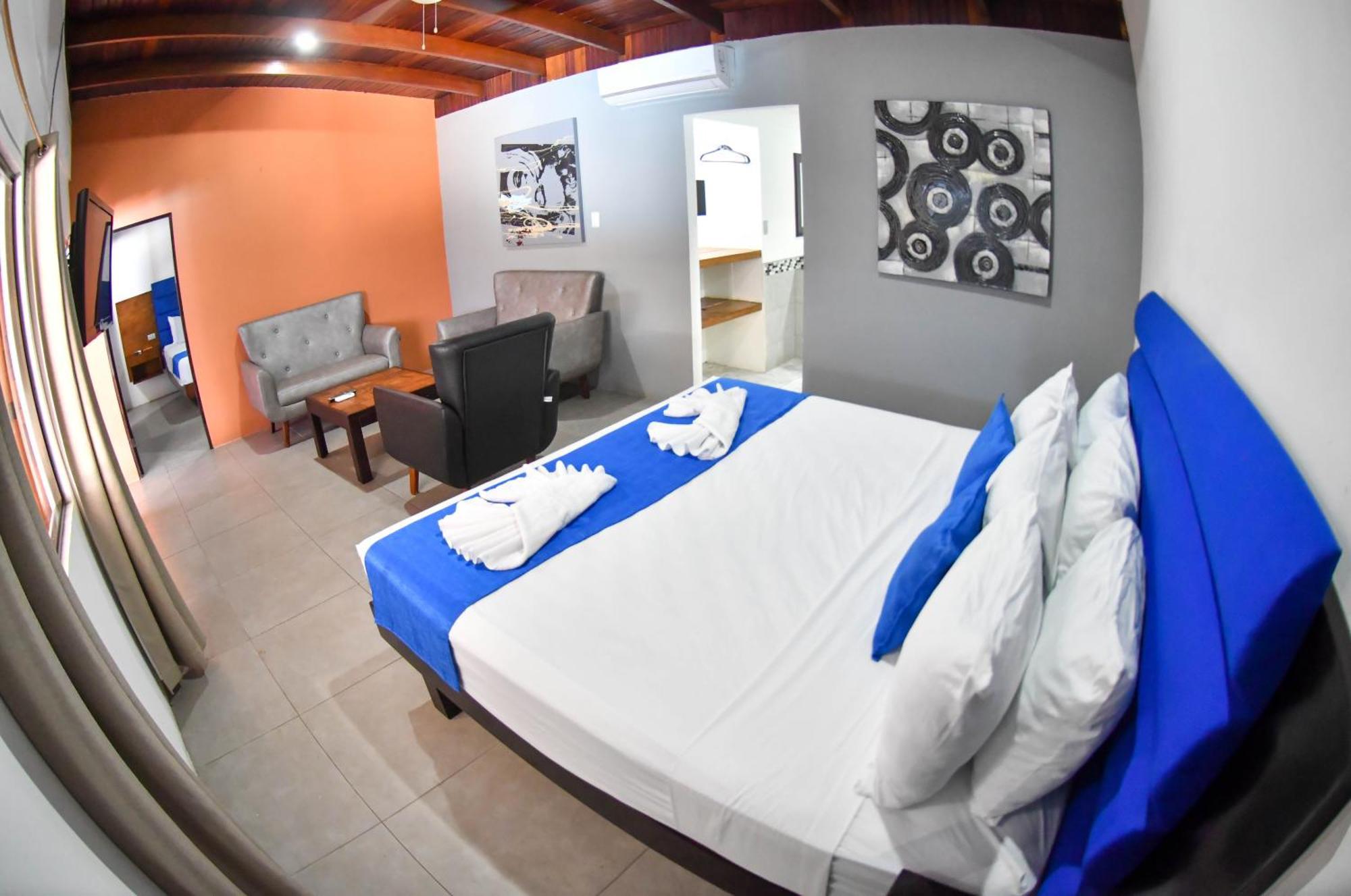 Republik Hotel, Bistro And Nightclub On Site Jaco Bagian luar foto