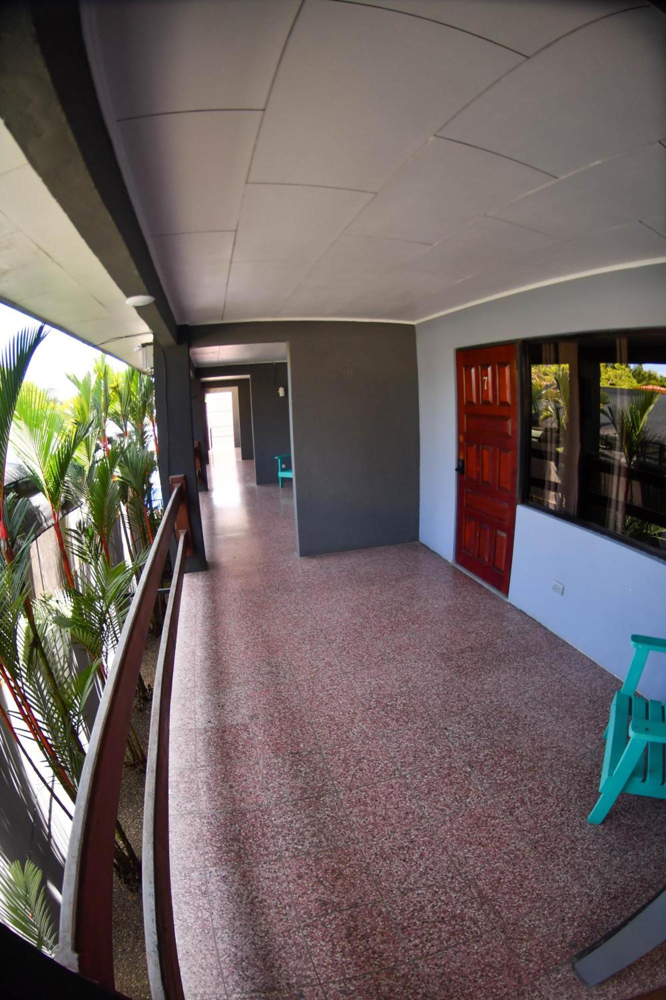 Republik Hotel, Bistro And Nightclub On Site Jaco Bagian luar foto