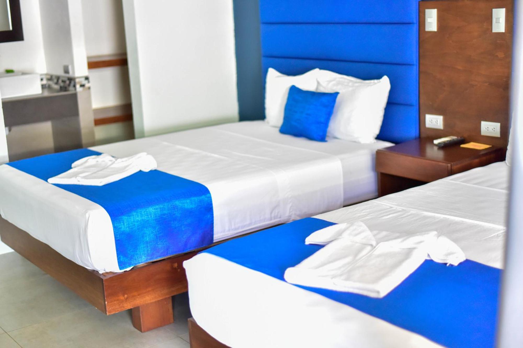 Republik Hotel, Bistro And Nightclub On Site Jaco Bagian luar foto