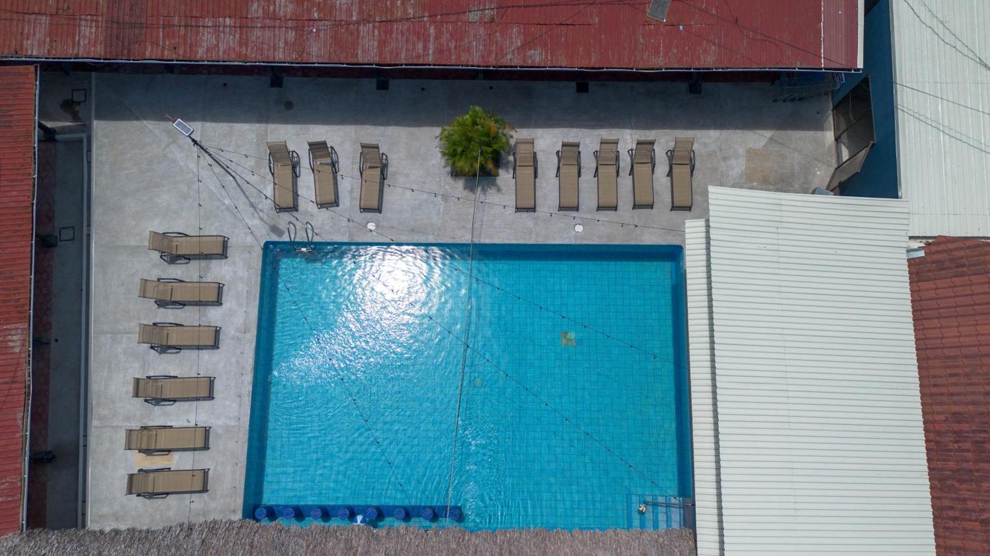 Republik Hotel, Bistro And Nightclub On Site Jaco Bagian luar foto